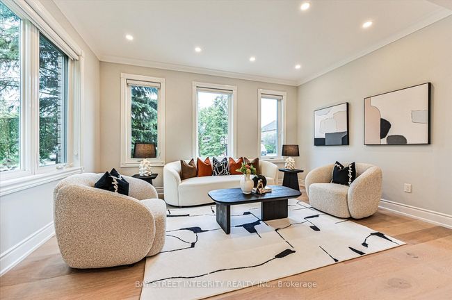 70 Macrill Rd, House other with 5 bedrooms, 5 bathrooms and 5 parking in Markham ON | Image 6