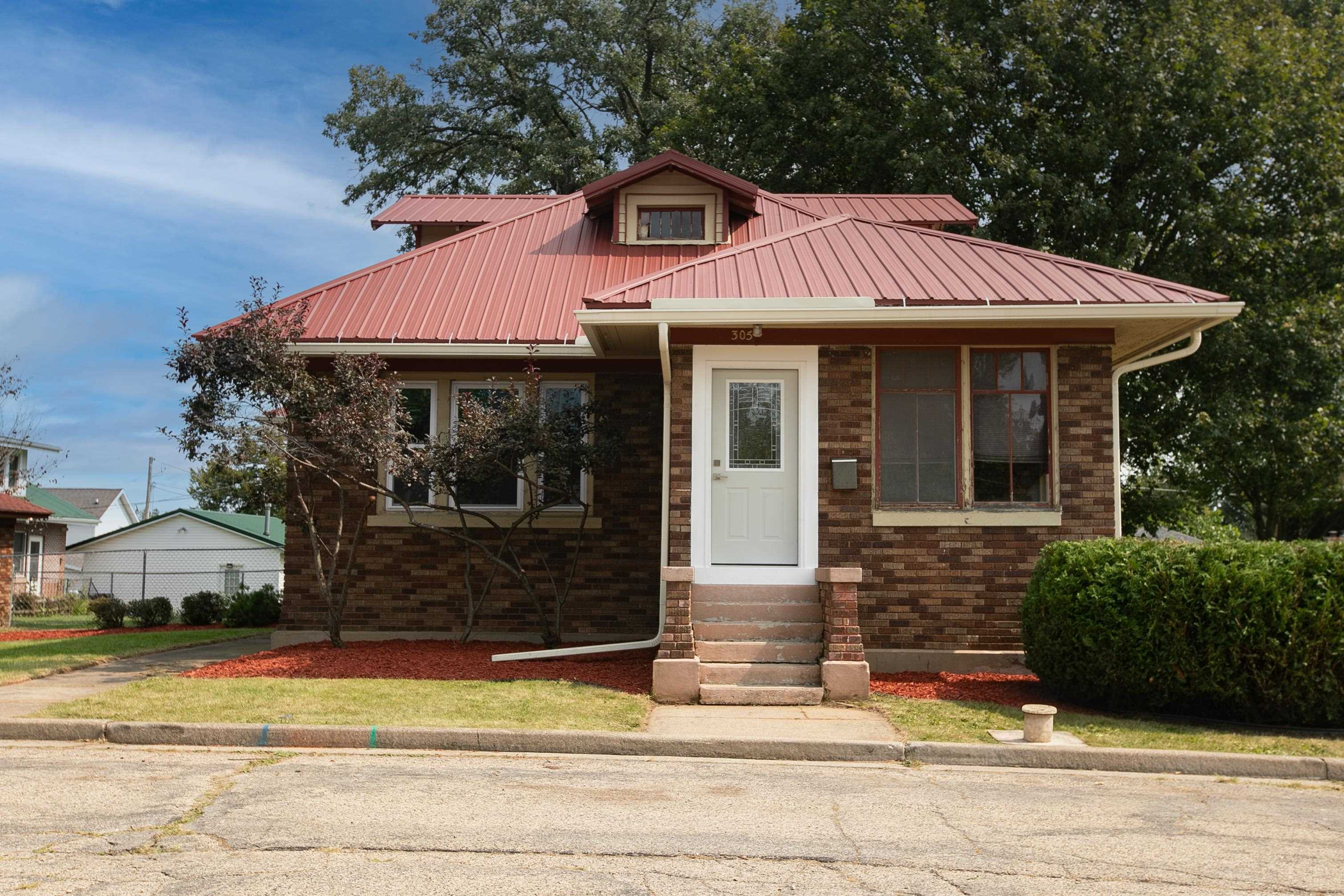 Linn St, Dodgeville, WI 53533