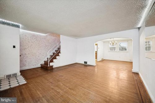 6024 Reach St, PHILADELPHIA, PA, 19111-5922 | Card Image