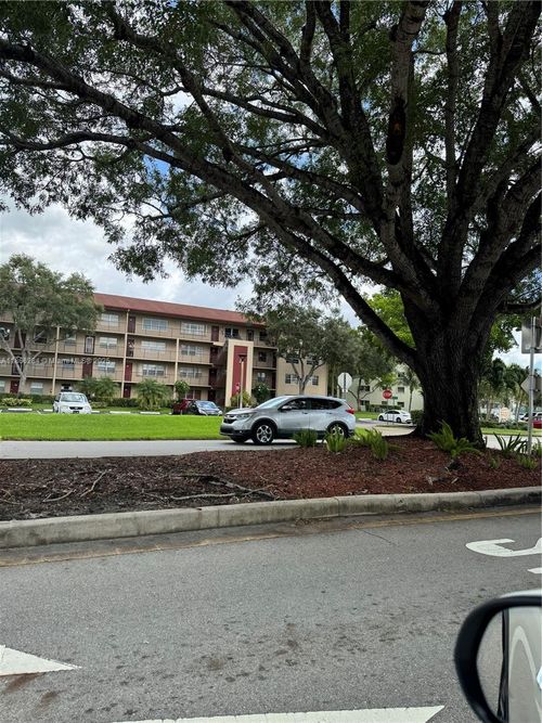 apt-204b-13101 Sw 11th Ct, Pembroke Pines, FL, 33027-2105 | Card Image