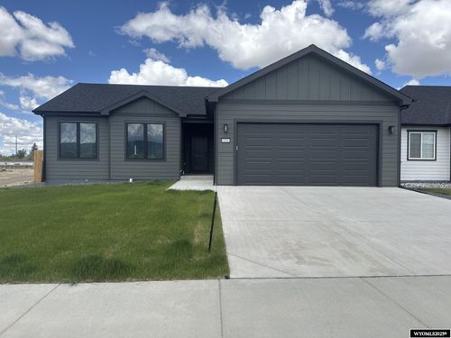 4501 Shale Cir, Mills, WY, 82644 | Card Image