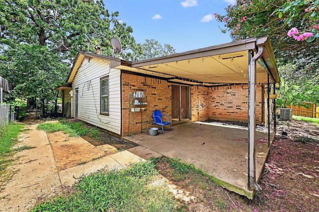 813 Glen Key St, House other with 4 bedrooms, 2 bathrooms and null parking in Denison TX | Image 28