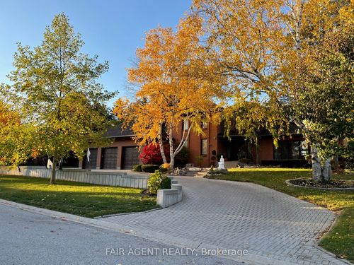 18 Tobin Crt, London, ON, N6K3Y3 | Card Image
