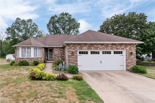 2007 Nolt Dr, Akron, OH, 44312-4864 | Card Image