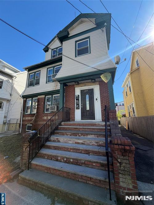 274-272-274 Wainwright St, Newark, NJ, 07112-1227 | Card Image