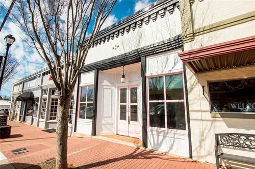 145 S Cherokee Rd, Social Circle, GA, 30025-2802 | Card Image