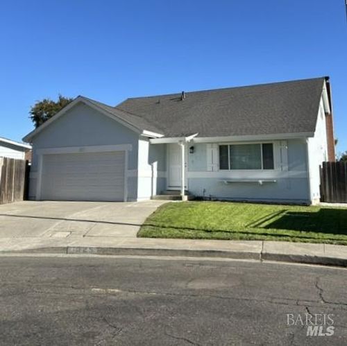 1325 Holmes Ct, Fairfield, CA, 94533-2545 | Card Image