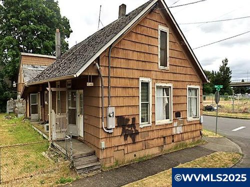 596 14th St Se, Salem, OR, 97301-6316 | Card Image