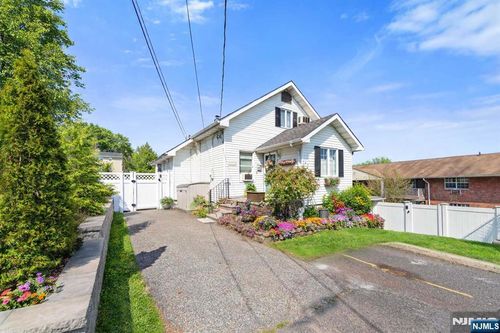 70 Overlook Avenue, Ridgefield Park, NJ, 07660 | Card Image