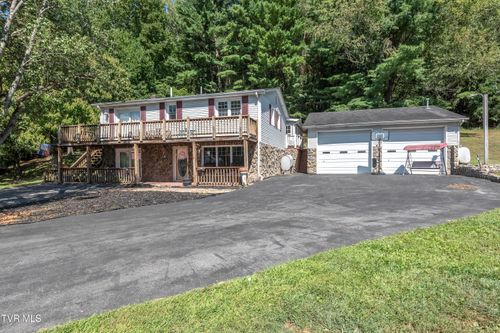 1055 Saint Clairs Creek Rd, Chilhowie, VA, 24319-5893 | Card Image