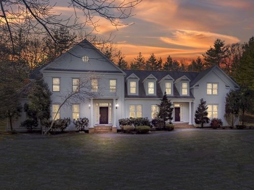 26 Woodridge Rd, Dover, MA, 02030-2562 | Card Image