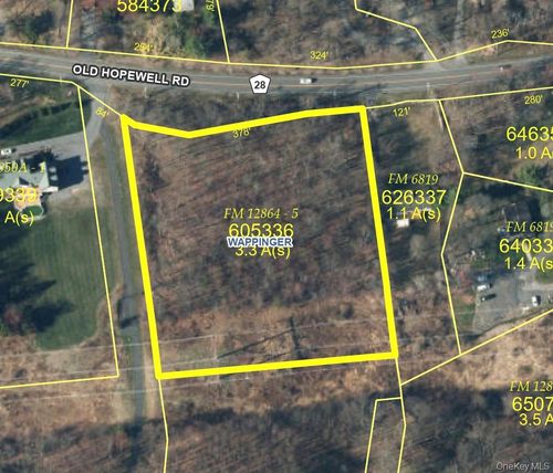 390 Old Hopewell Rd, Wappingers Falls, NY, 12590-4315 | Card Image