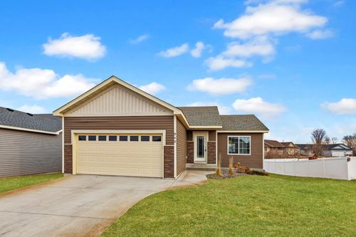 945 Breckenridge Ln, Montrose, MN, 55363-4517 | Card Image
