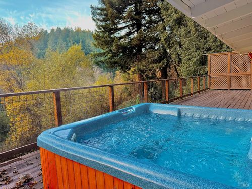 16868 Center Way, Guerneville, CA, 95446-9432 | Card Image