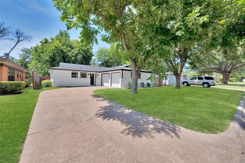 2805 Cordone St, Fort Worth, TX, 76133-1803 | Card Image
