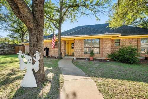 19 Greenbriar Street, Mineral Wells, TX, 76067 | Card Image