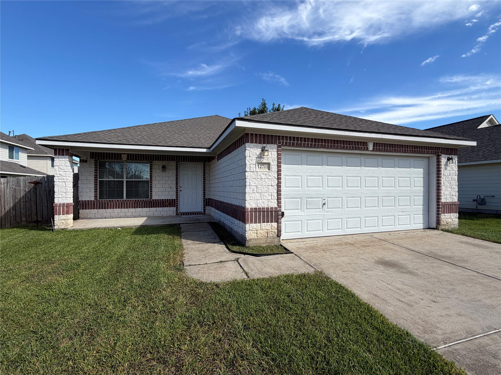 Residential Lease in Rosharon