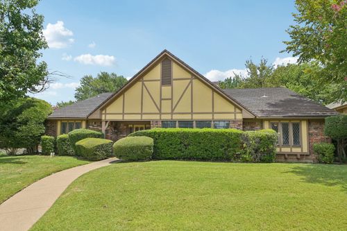 3911 Windermere Dr, Colleyville, TX, 76034-4452 | Card Image
