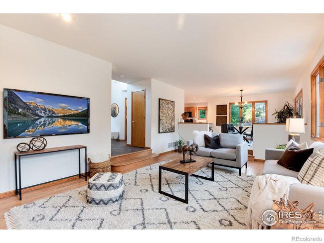 Family room off of the kitchen | Image 21