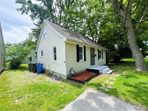 26439 Hopkins St, Inkster, MI, 48141-3209 | Card Image