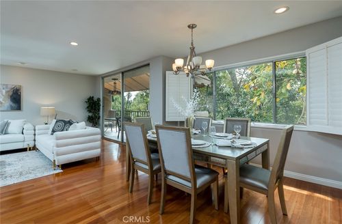 apt-308-330 W California Blvd, Pasadena, CA, 91105-2958 | Card Image