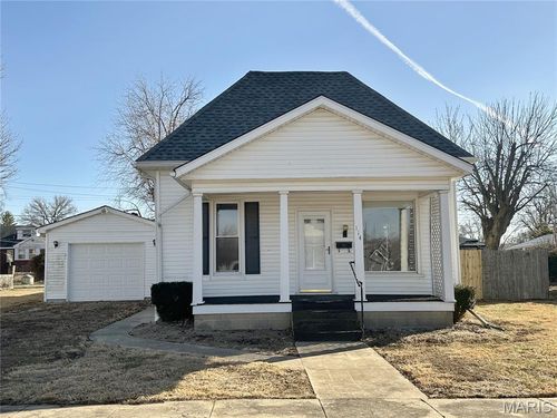 114 E Rowe Street, Roodhouse, IL, 62082 | Card Image