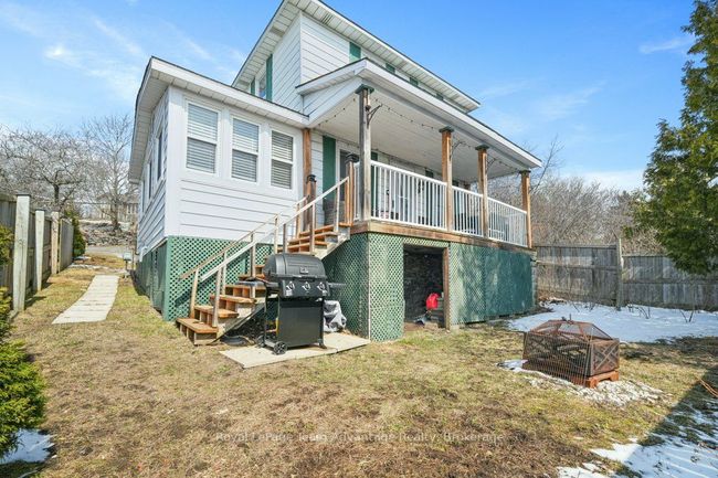 3 Gibson St, House other with 3 bedrooms, 1 bathrooms and 2 parking in Parry Sound ON | Image 4