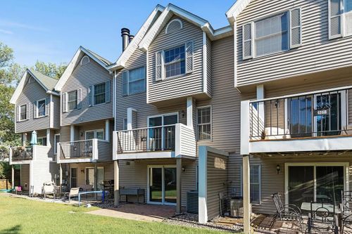 113-4172 Knob Cir, Eagan, MN, 55122-1869 | Card Image