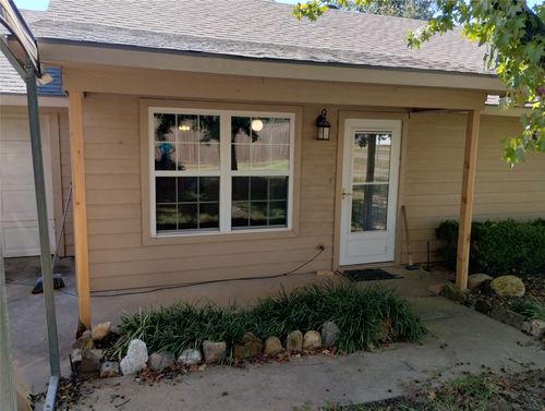 300 Forest Ln, Gordonville, TX, 76245-6302 | Card Image