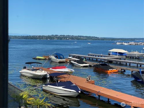 apt-203-4561 Lake Washington Blvd Ne, Kirkland, WA, 98033-7619 | Card Image