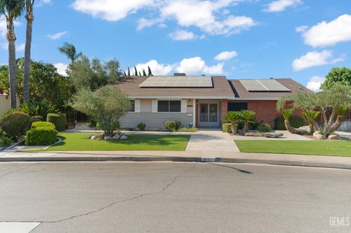 665 Hofman Dr, Shafter, CA, 93263-1863 | Card Image