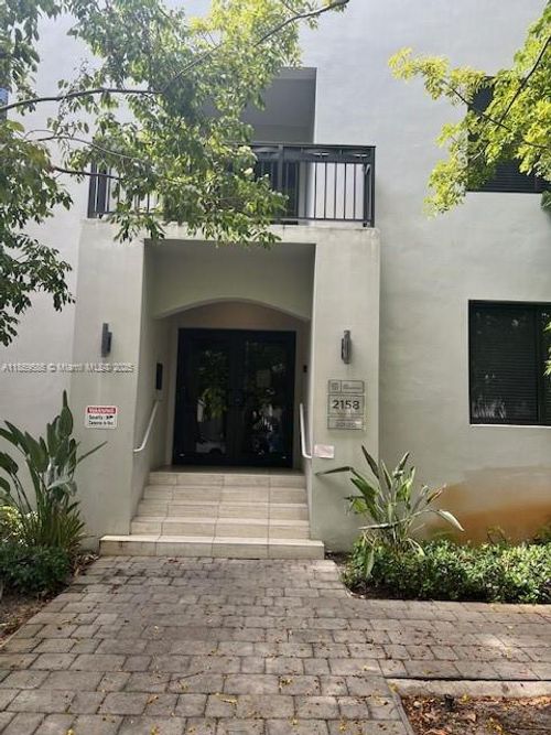 apt-207-2158 Sw 14th Ter, Miami, FL, 33145-1372 | Card Image