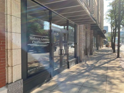 apt-319-112 W Washington Blvd, Fort Wayne, IN, 46802-3036 | Card Image
