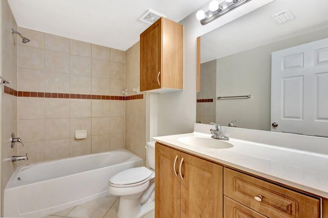 APT-302 - 6510 Emerald Dunes Dr, Condo with 2 bedrooms, 2 bathrooms and null parking in West Palm Beach FL | Image 30