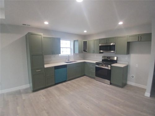 1893 S Tremont St, Kansas City, KS, 66103-1340 | Card Image