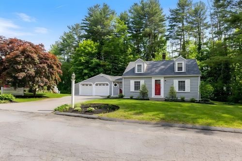 10 Forrest Rd, Walpole, MA, 02081-1508 | Card Image