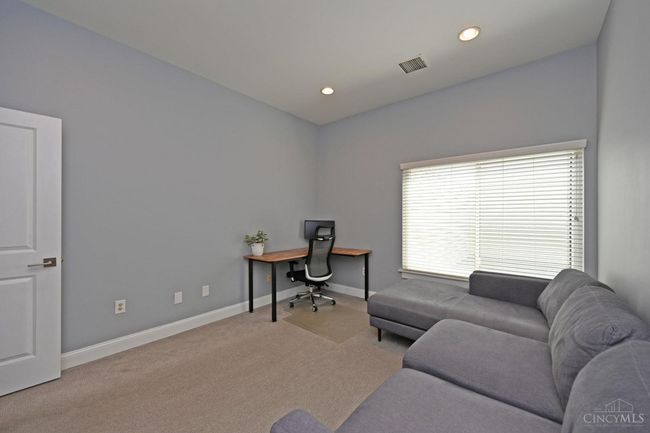 2320 Dina Ave, Condo with 2 bedrooms, 2 bathrooms and null parking in Cincinnati OH | Image 25