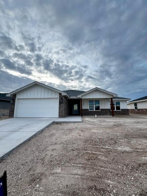 1307 Johnny Ln, San Angelo, TX, 76905-2343 | Card Image