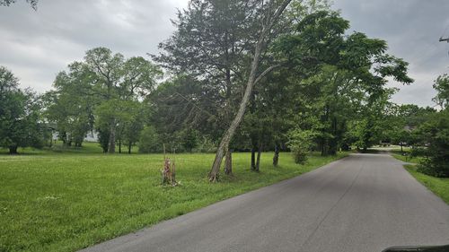 194 Cranwill Dr, Hendersonville, TN, 37075 | Card Image