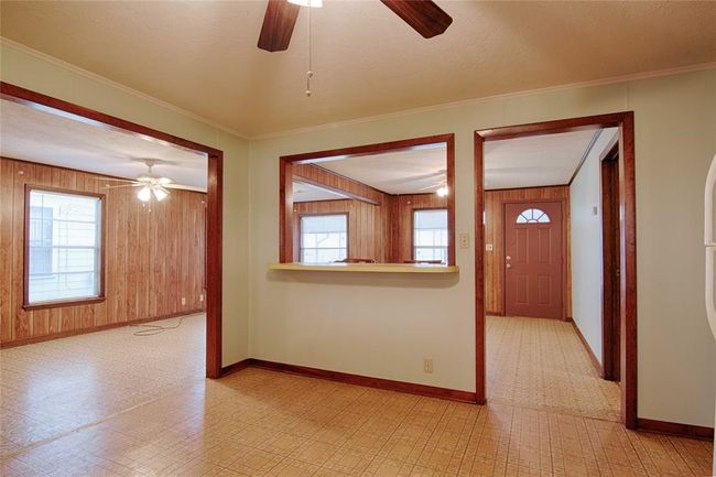 C - 1116 Simpson St, House other with 2 bedrooms, 1 bathrooms and 2 parking in Schulenburg TX | Image 9
