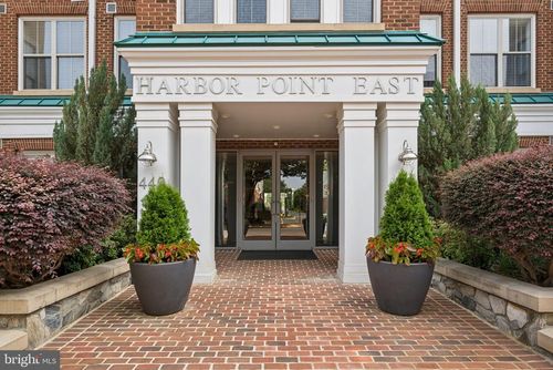 unit-302-440 Belmont Bay Dr, WOODBRIDGE, VA, 22191-5452 | Card Image