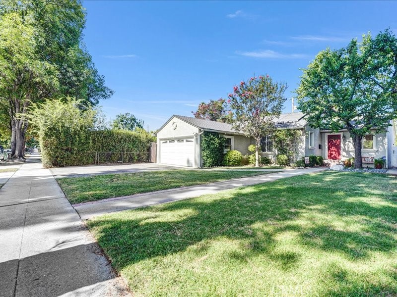 Residential in Winnetka 5
