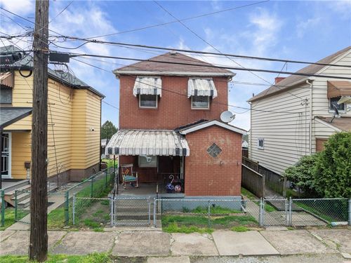 1507 Grant St, Braddock, PA, 15104-3056 | Card Image