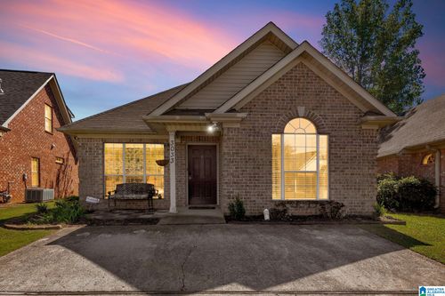 3033 Summit Dr, Fultondale, AL, 35068-6012 | Card Image