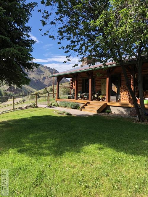 1874 Highway 93 S, Salmon, ID, 83467-5354 | Card Image