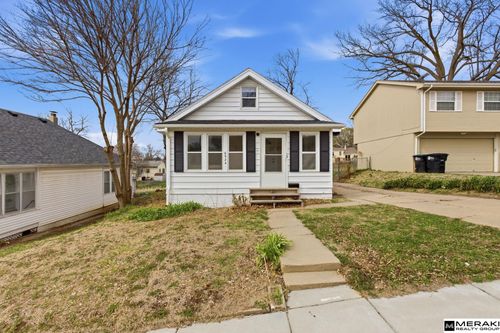 6924 Wirt St, Omaha, NE, 68104-3151 | Card Image