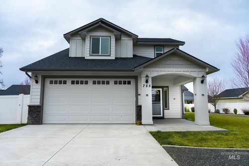 725 Lilac St, Fruitland, ID, 83619-5026 | Card Image