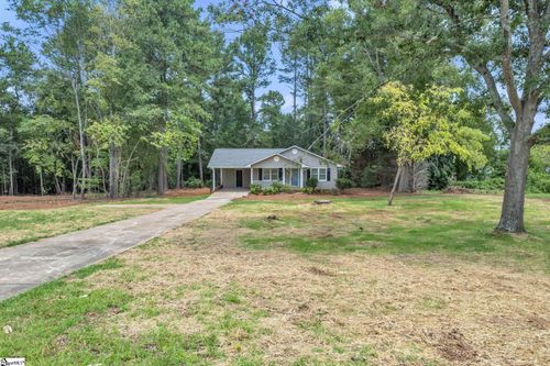 297 Irby Rd, Piedmont, SC, 29673-8421 | Card Image