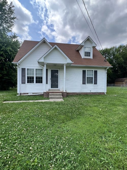 511 Indian Ave, Oak Grove, KY, 42262-9106 | Card Image