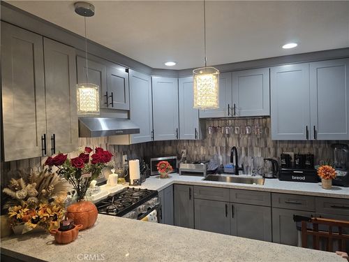 5557 Olive Ave, Long Beach, CA, 90805-5420 | Card Image